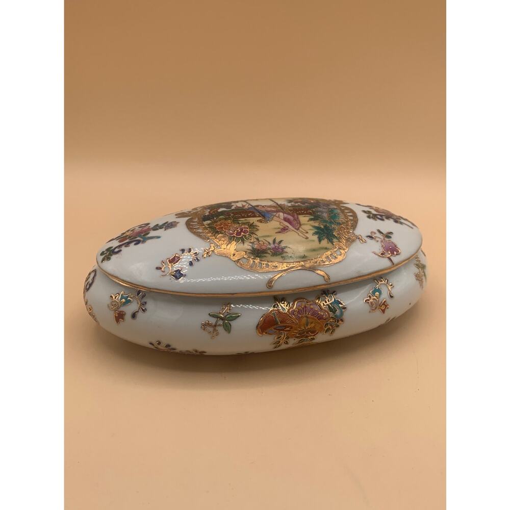 Vintage Oval Fine Porcelain Hand Painted Trinket Box Heavy Gold Trim Two Lovers